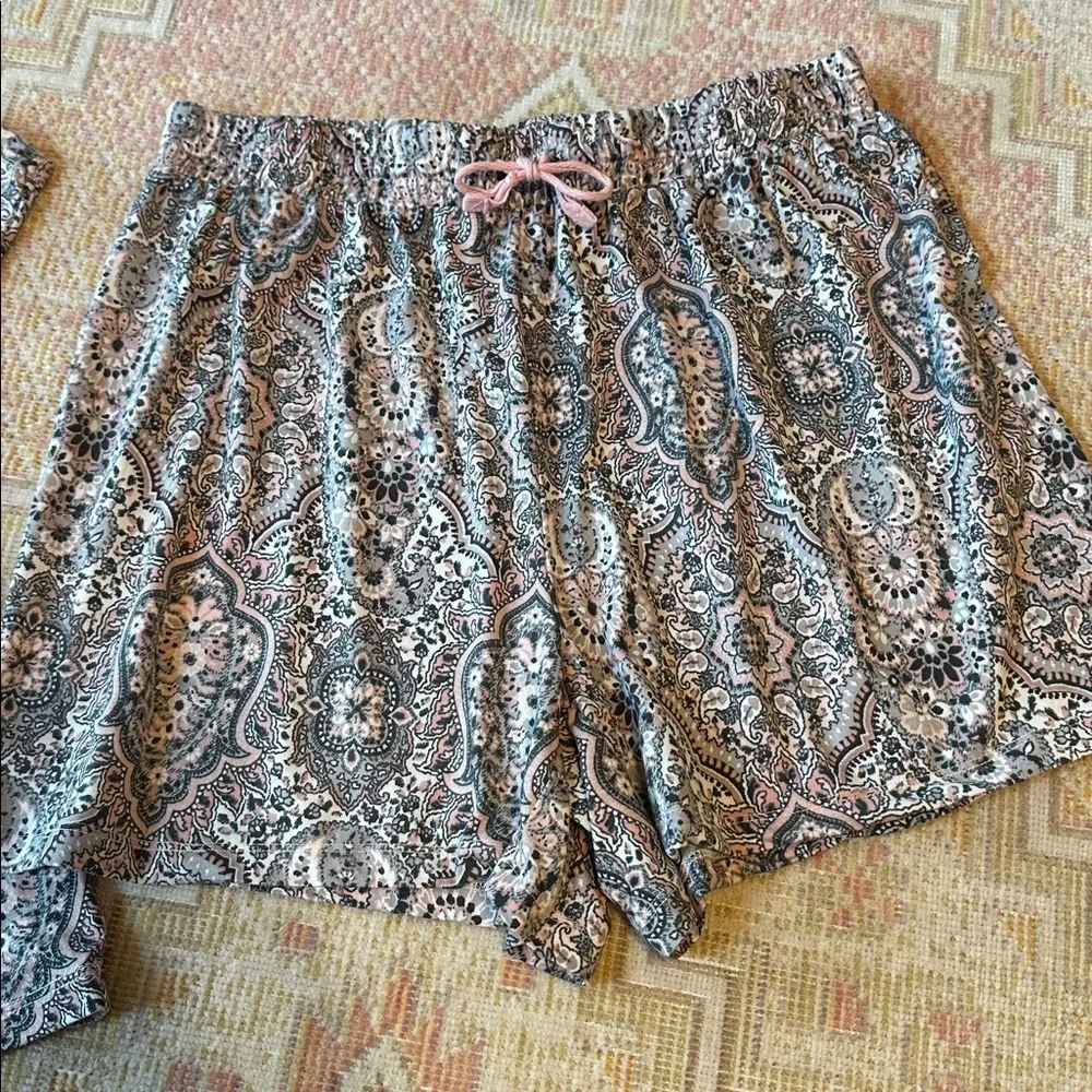 Ink & Ivy Large Women's Super Soft Sleepwear Set - Gray and Pink Tank & Shorts